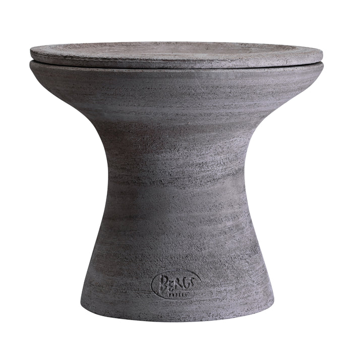 Medium / Grey