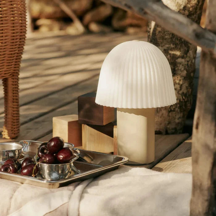 Frill Portable Lamp