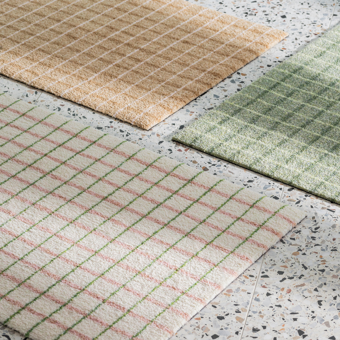 Grid Floor Mat - Chocolate Strawberry - Batten Home