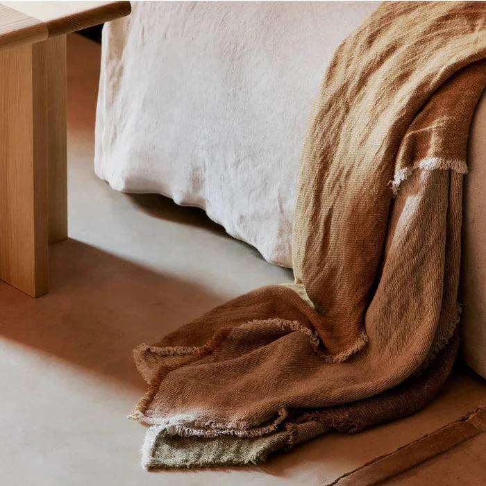 Pila Linen Throw