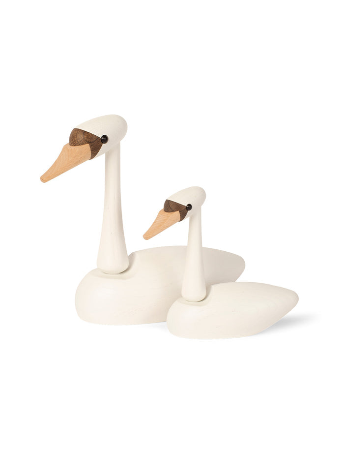 The Cygnet in White - Batten Home