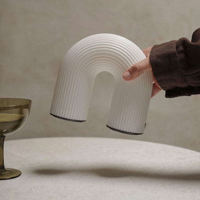 Vuelta Portable Lamp